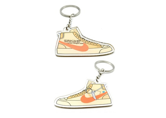 Boa dureza cortada laser dos Keyrings acrílicos feitos sob encomenda decorativos acrílicos do artigo de Keychain